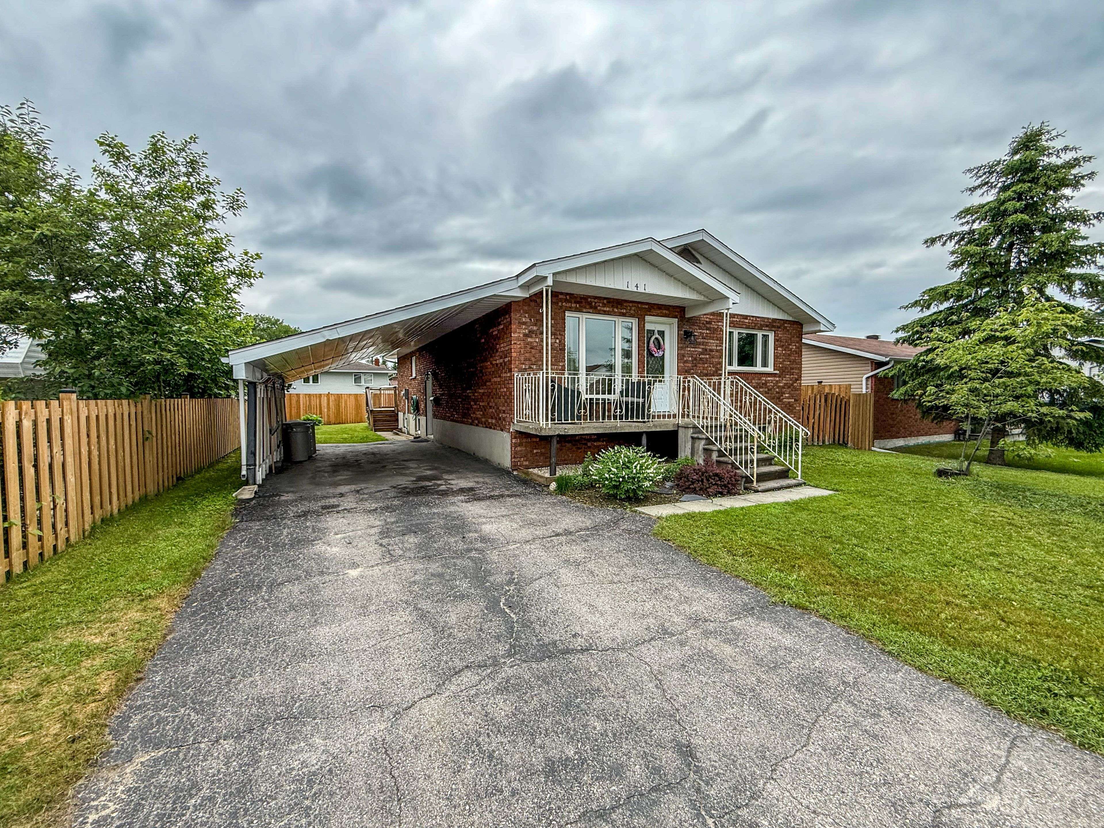 Timmins, ON P4R 1H4,141 Christine ST