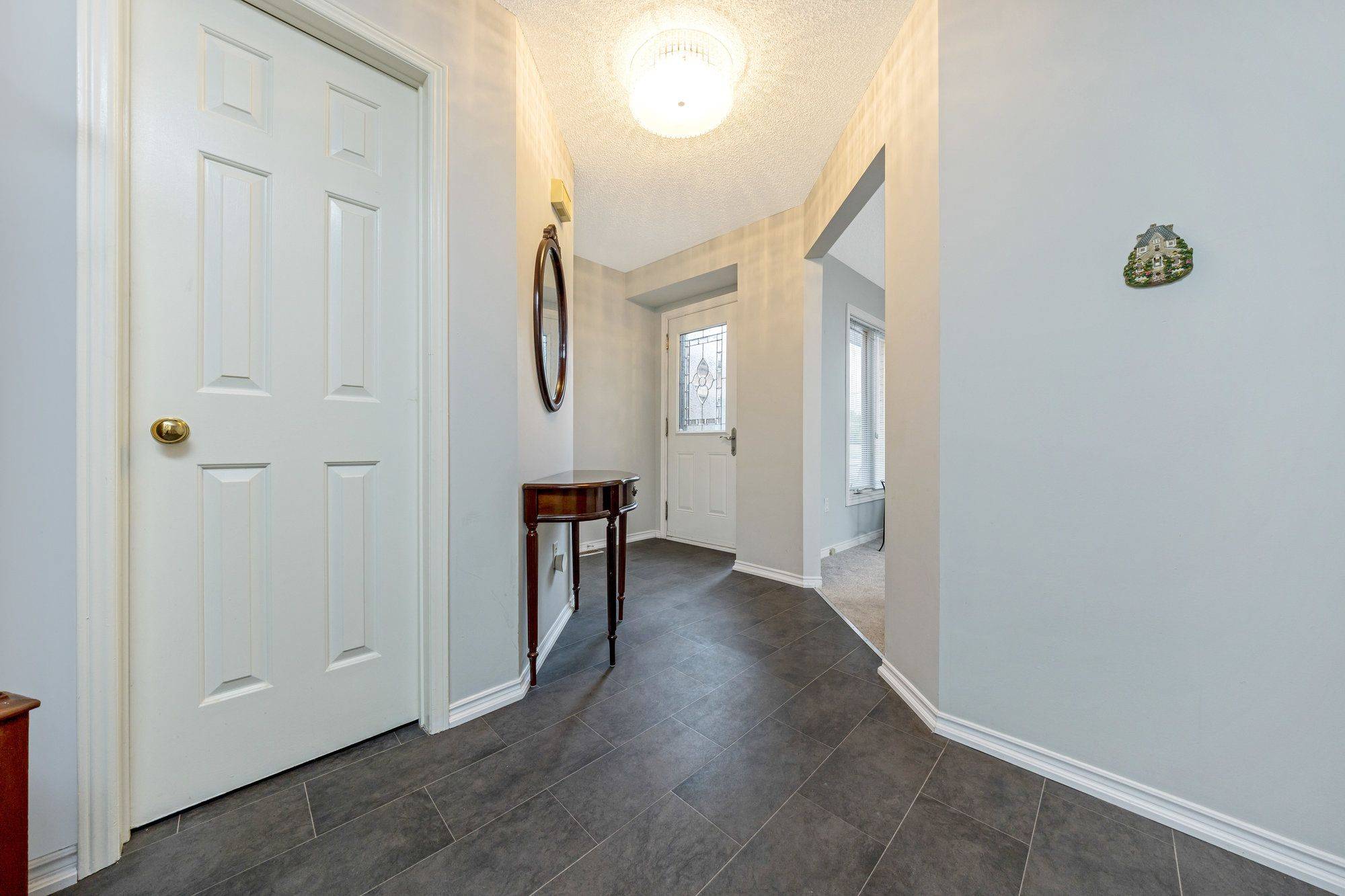 Mississauga, ON L5R 1W3,500 Silverthorne CRES #6