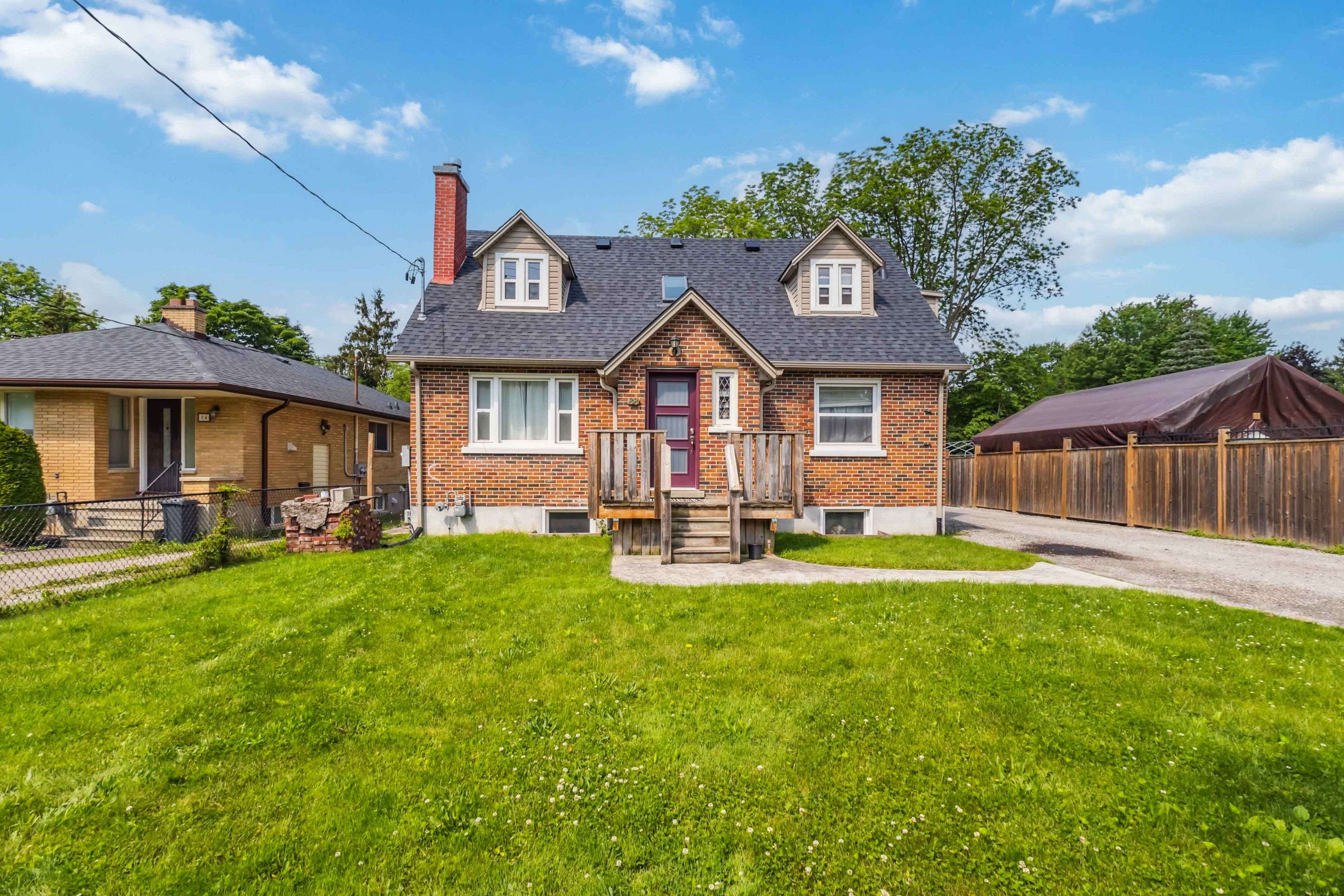 London North, ON N6H 2J2,88 Britannia AVE #UPPER