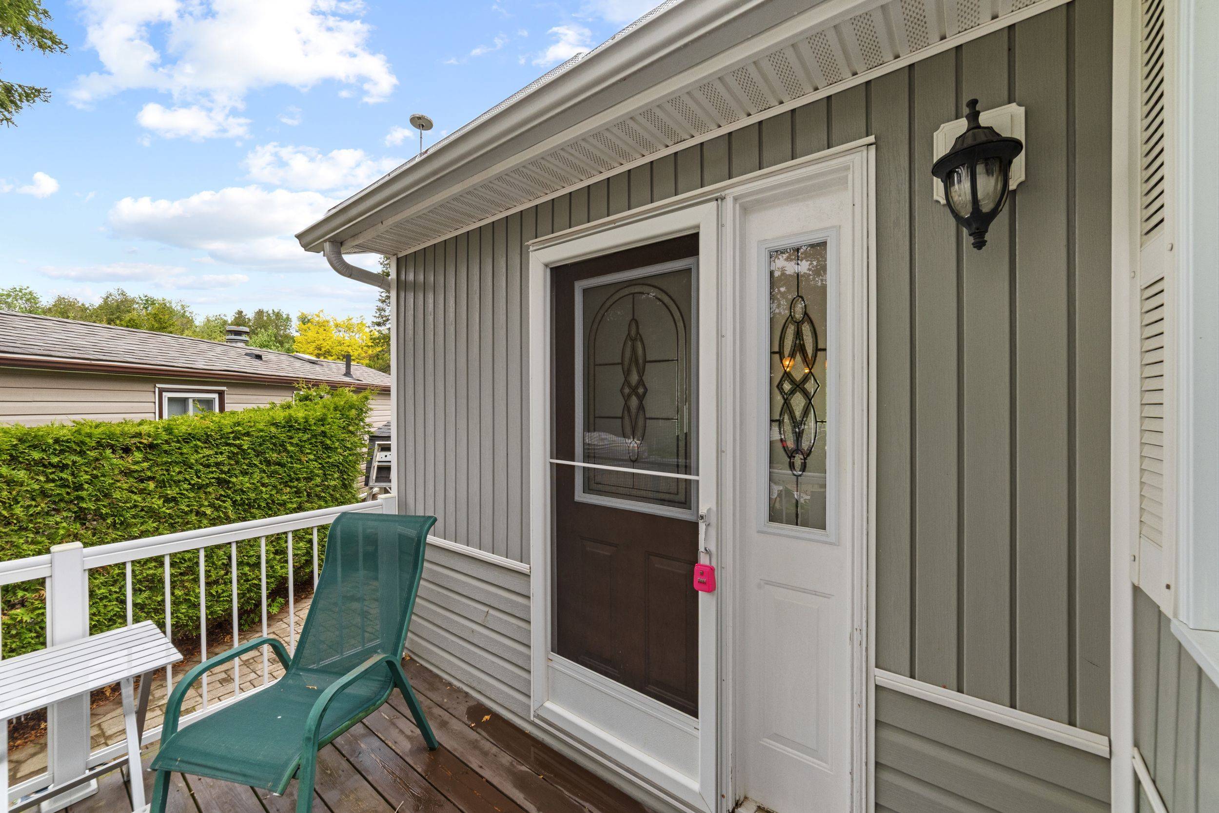 Puslinch, ON N0B 1J0,16 Pine RD