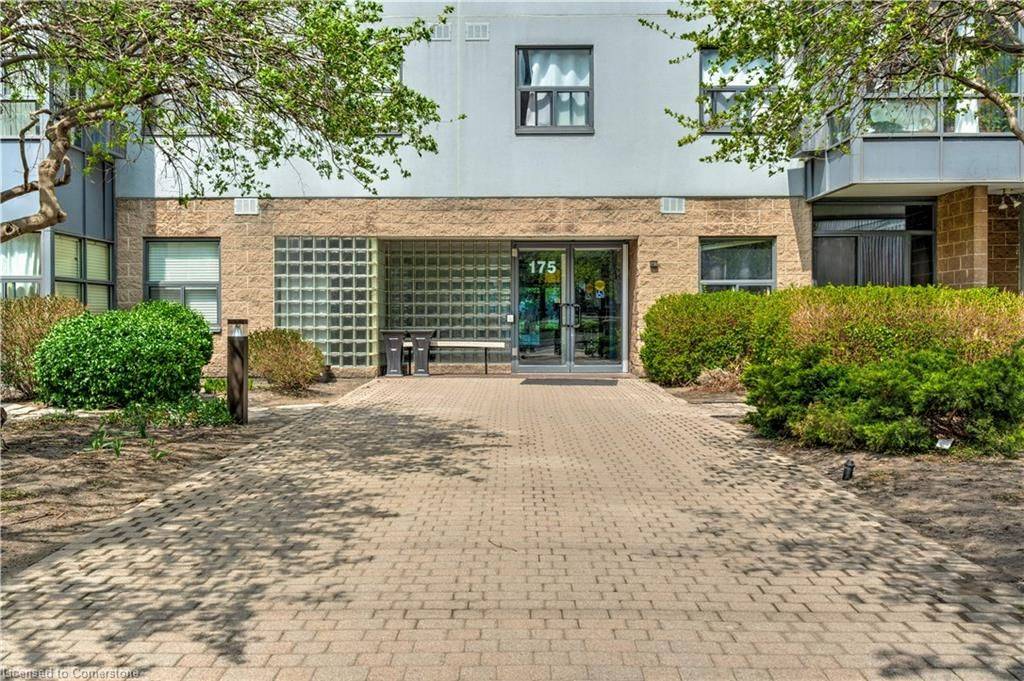 Hamilton, ON L8N 4E7,175 Hunter ST E #409