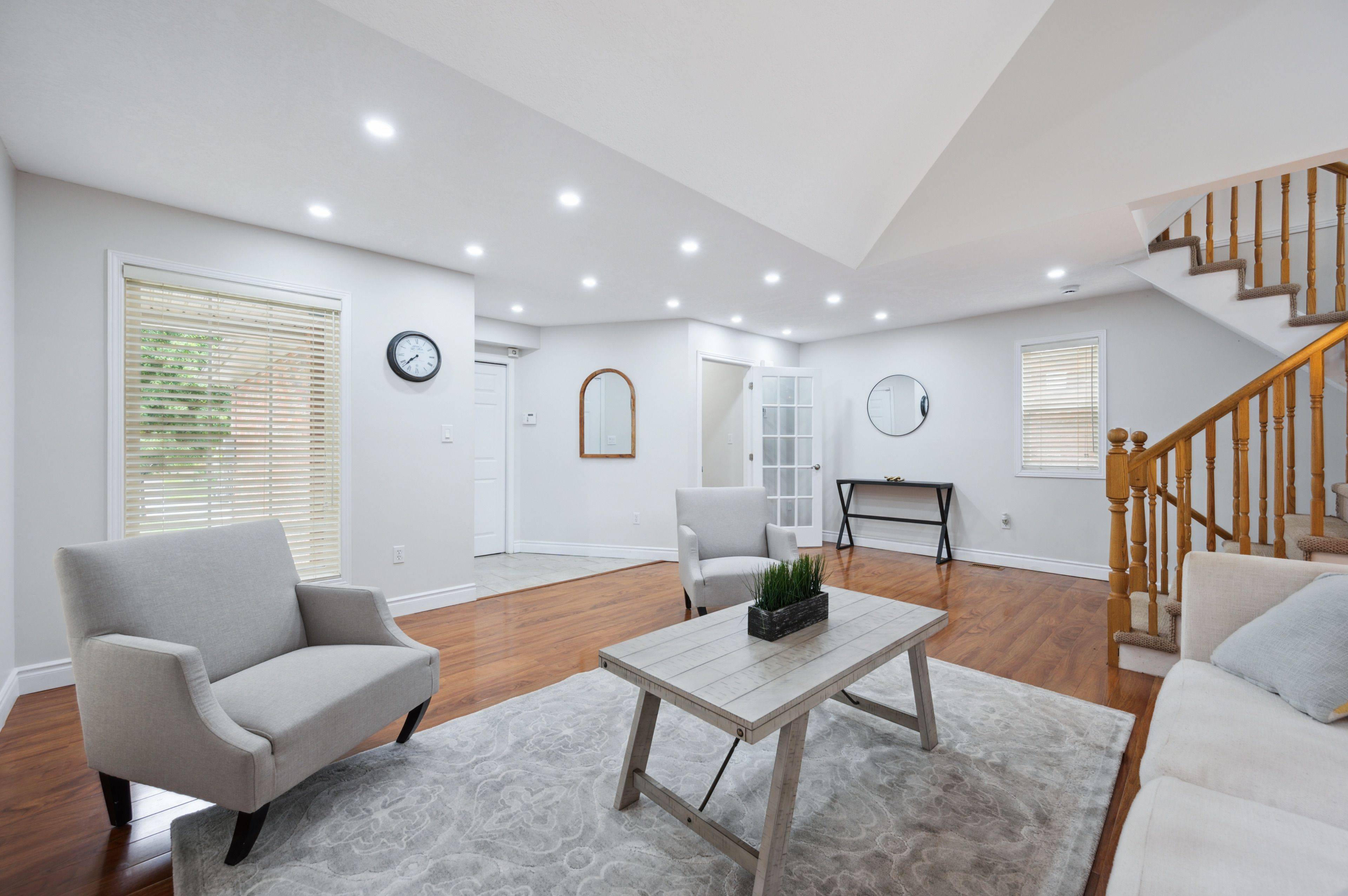 Guelph, ON N1L 1R7,159 Lynch CIR