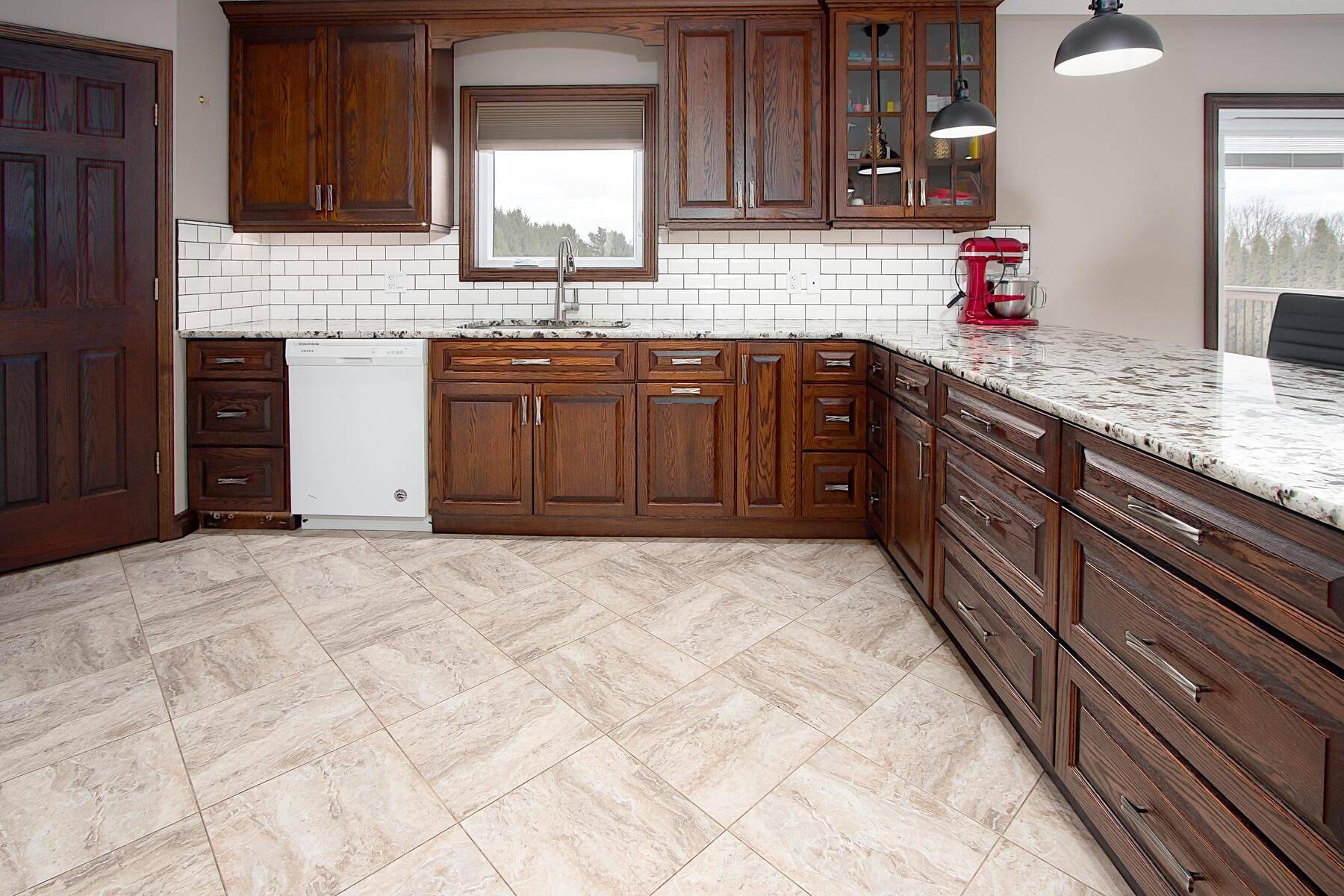 Malahide, ON N5H 2R5,50263 John Wise Line