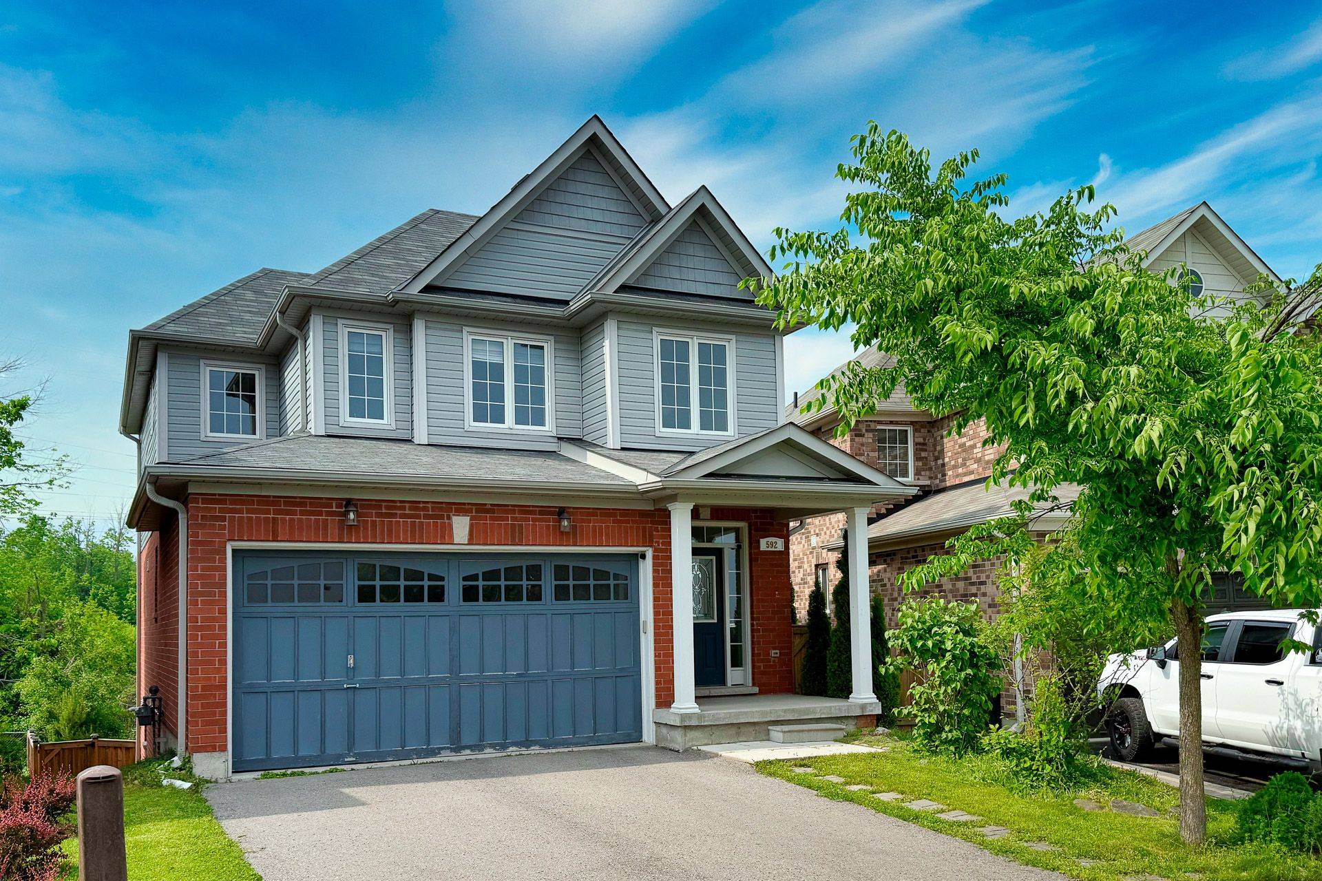 592 Settlers RDG, Peterborough North, ON K9L 0E6