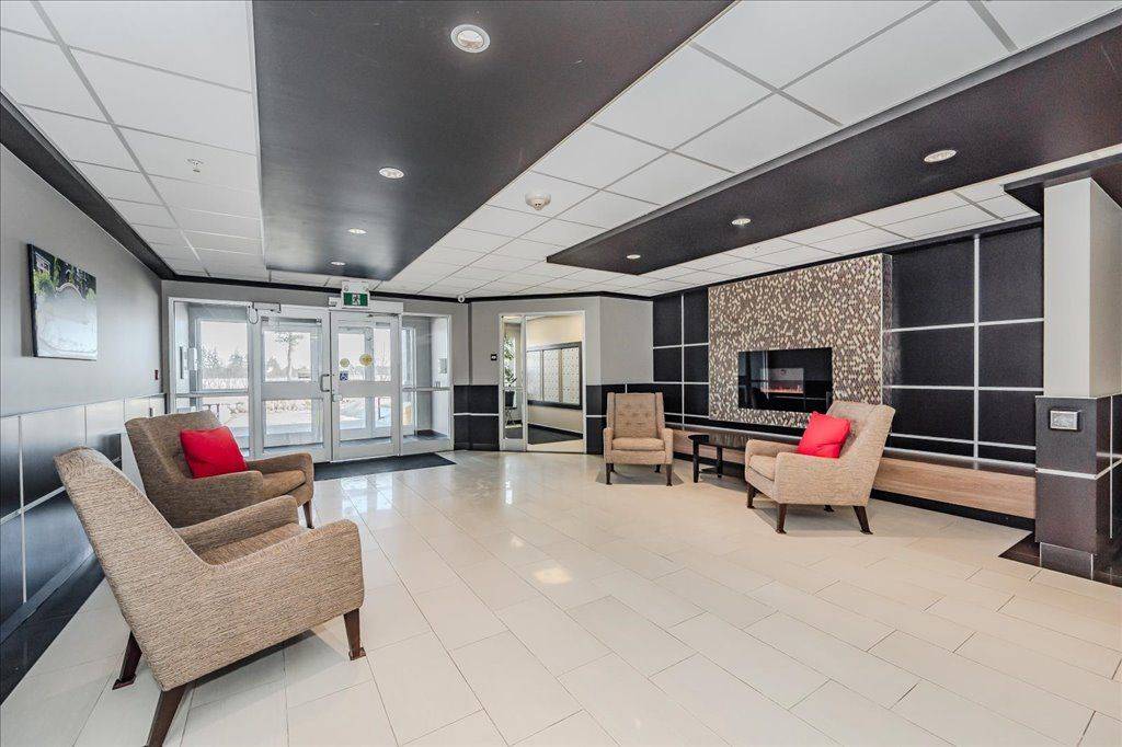 Guelph, ON N1L 0L8,106 Bard BLVD #112
