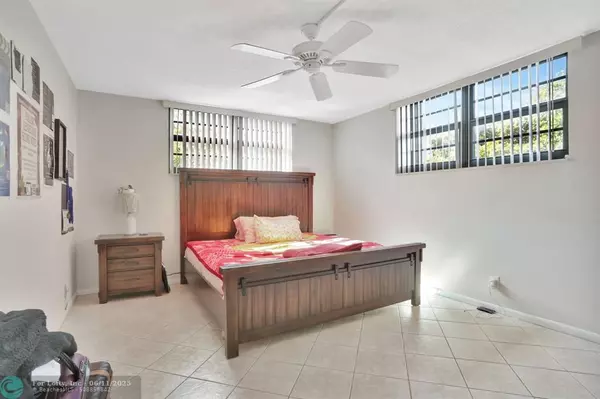 Deerfield Beach, FL 33442,2430 Deer Creek Country Club Boulevard #401-2