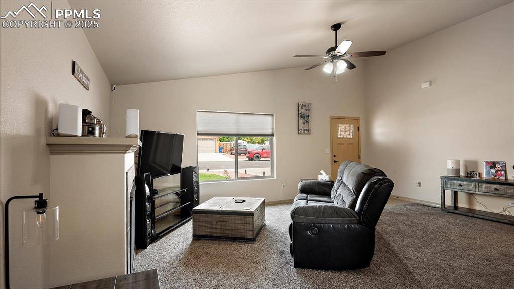 Pueblo, CO 81008,4409 Widener ST