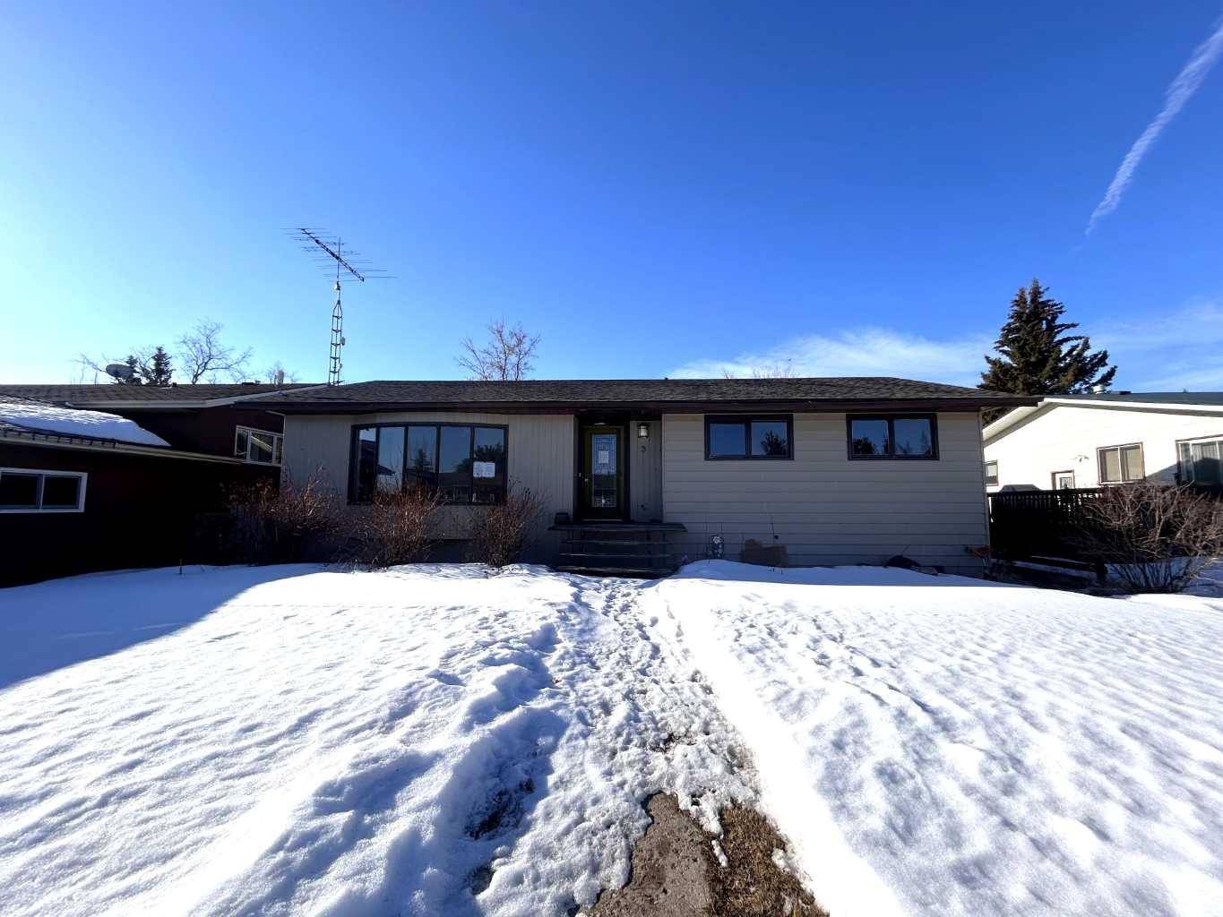 3 Meadowlark DR, Sedgewick, AB T0B 4C0