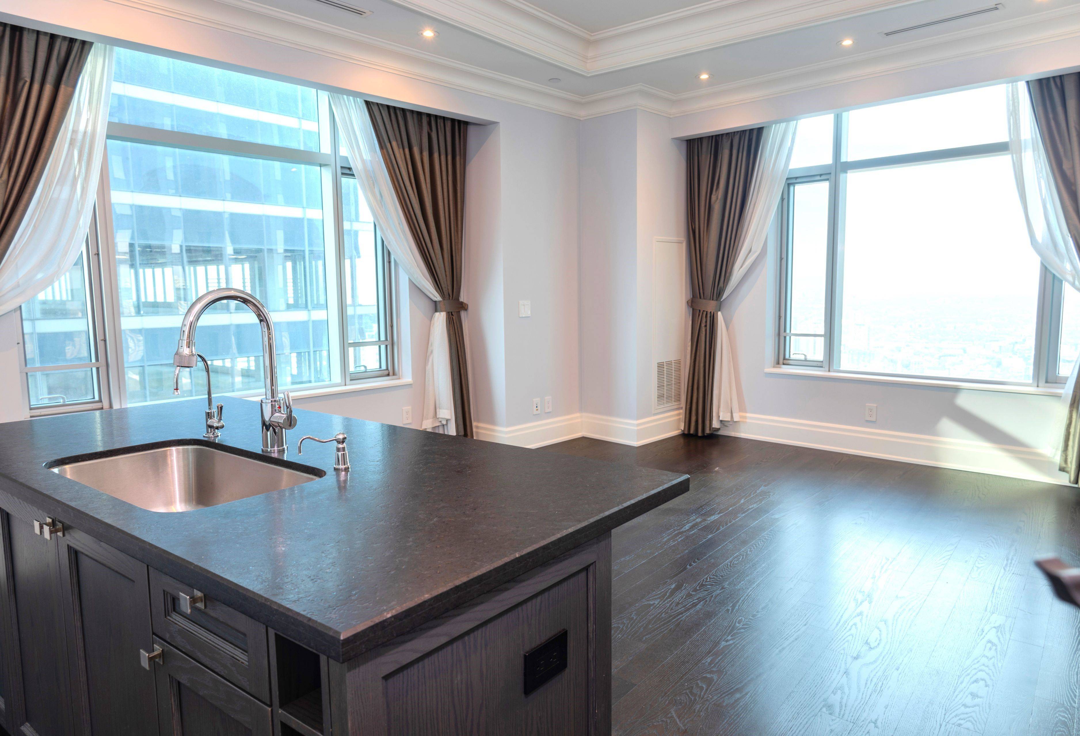 Toronto C01, ON M5H 4G5,311 Bay ST #5202