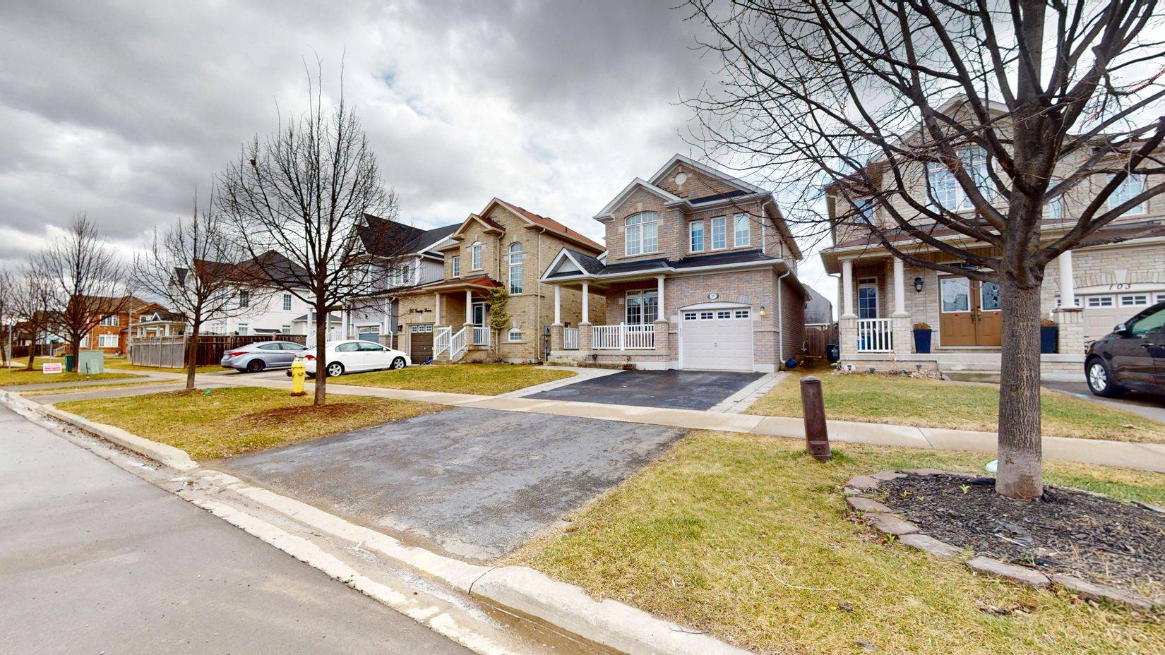 Clarington, ON L1B 0C6,99 Grady DR
