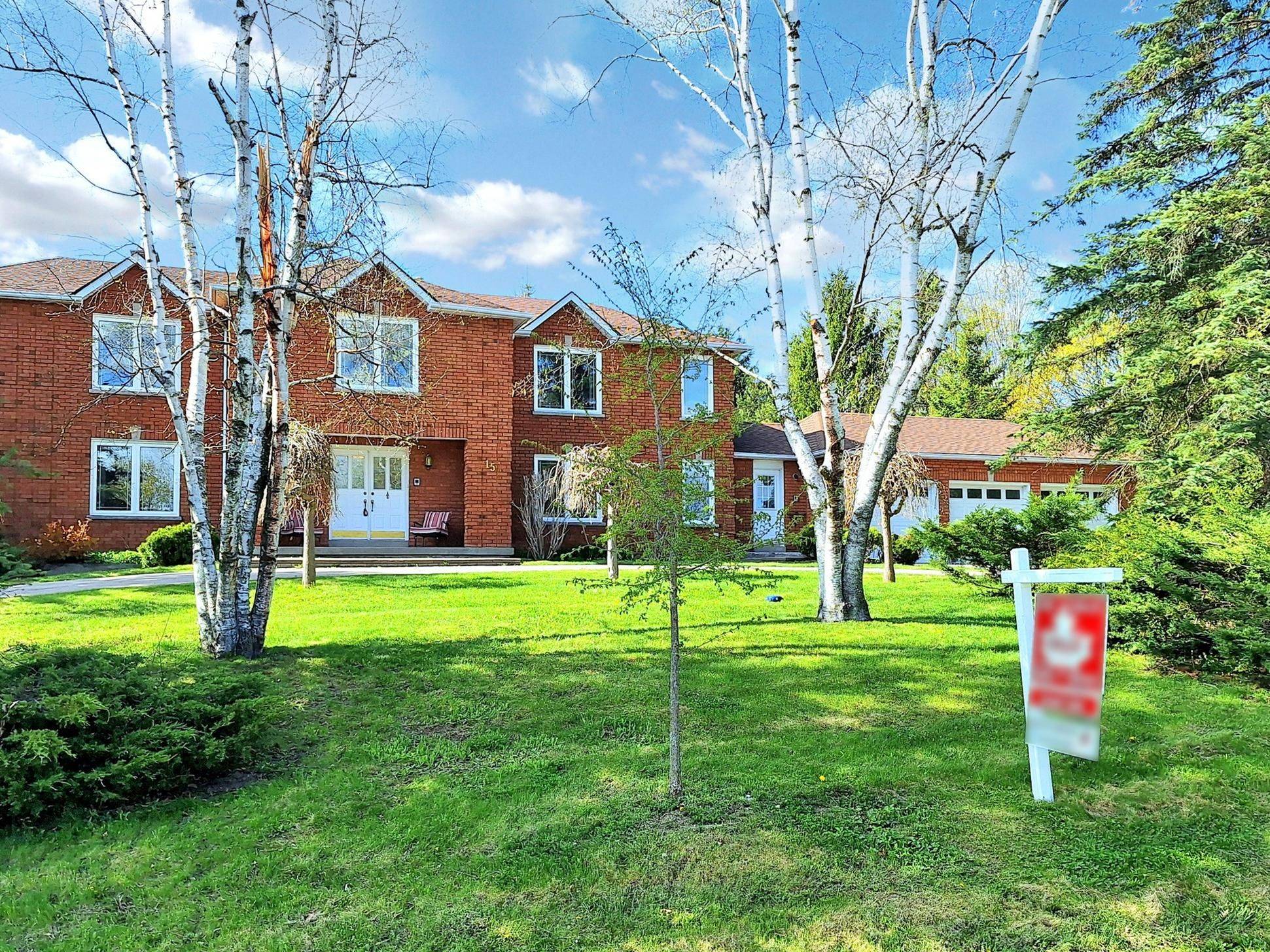15 Hill Top TRL,  Whitchurch-stouffville,  ON L4A 7X4