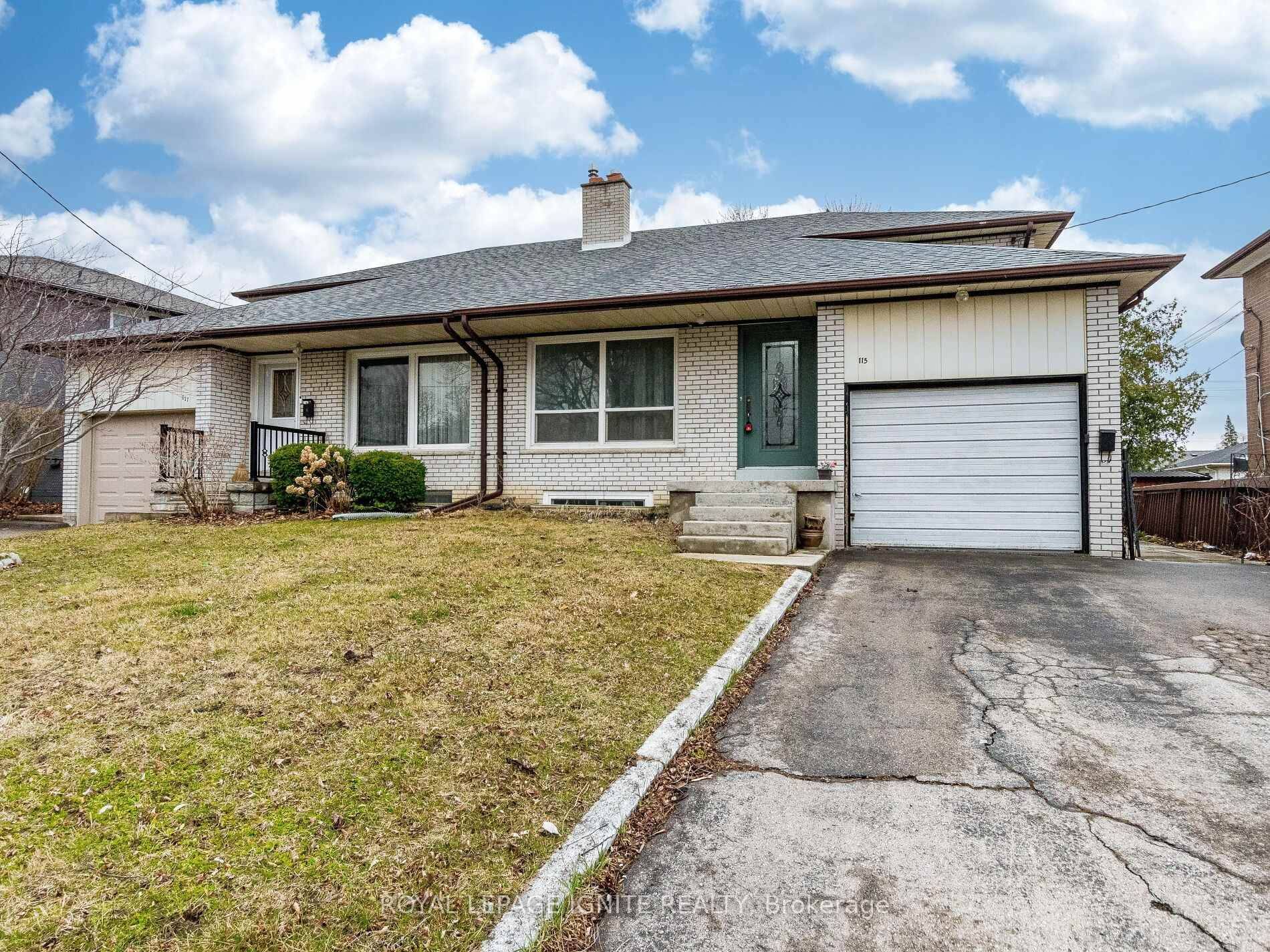 115 Northcrest RD, Toronto W09, ON M9R 1R5