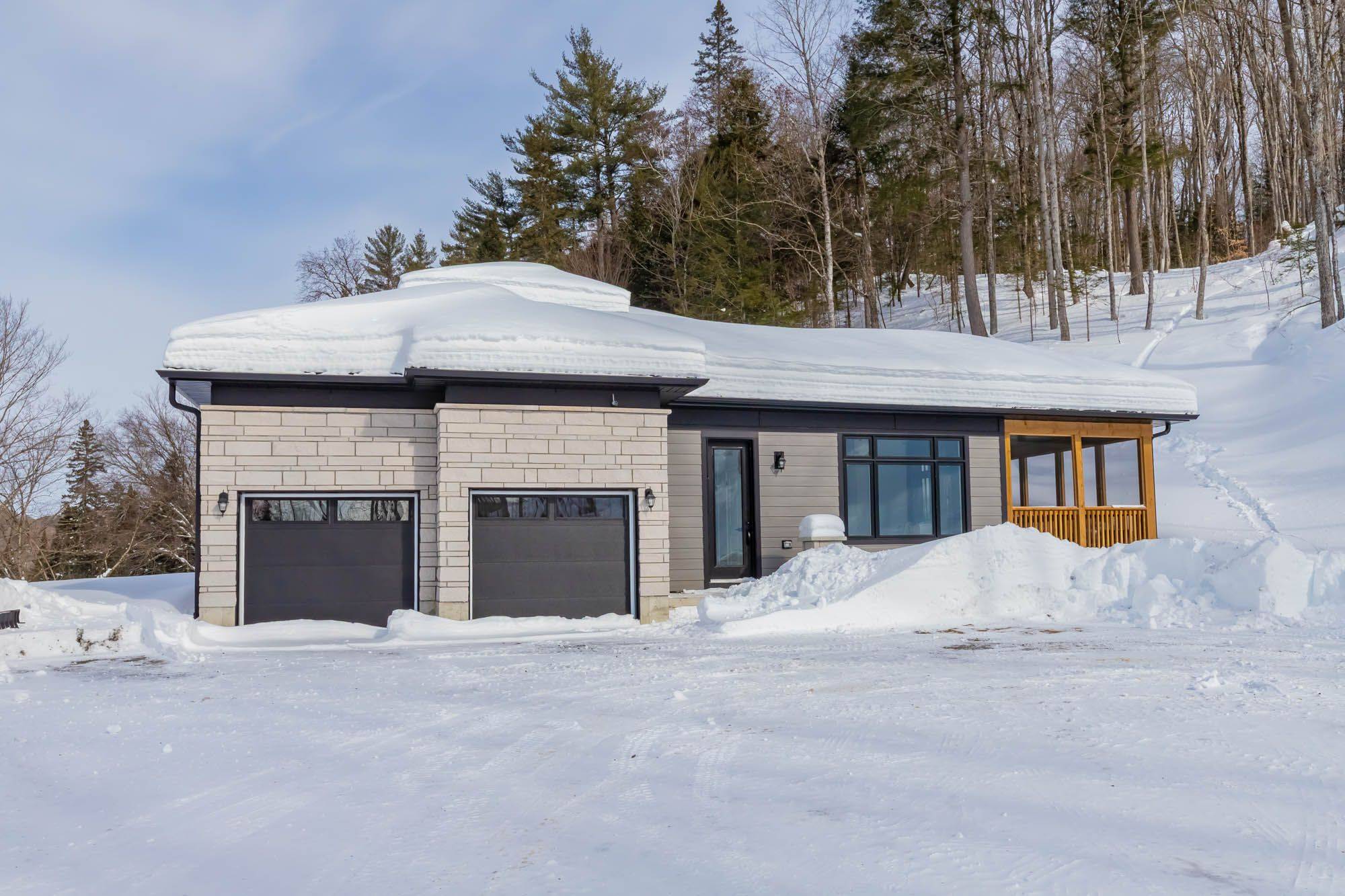 Lake Of Bays, ON P1H 0K1,1055 Greensview DR #48