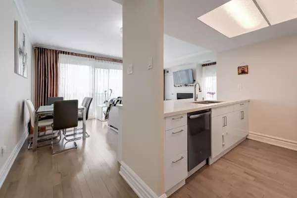 Barrie, ON L4N 7R6,75 Ellen ST #1701
