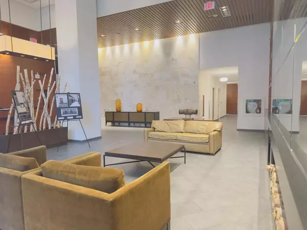 Mississauga, ON L5B 0C3,4090 Living Arts DR #2906
