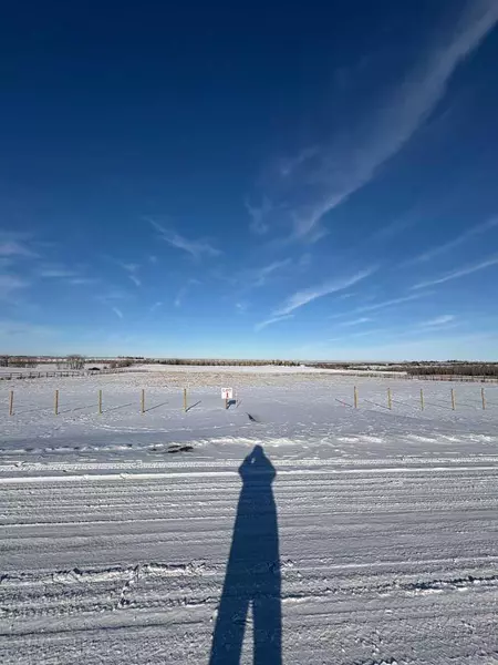 48024 295 AVE East, De Winton, AB T0L 0X0