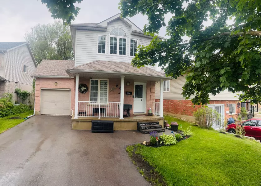 23 Tulip DR, Tillsonburg, ON N4G 5S5