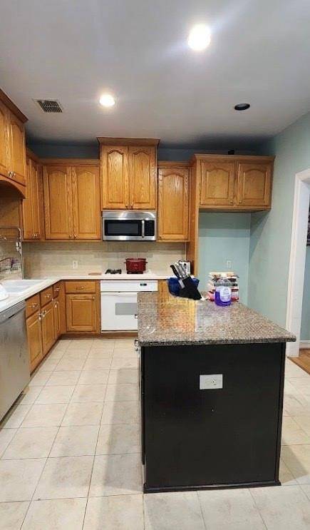 Fort Worth, TX 76102,1005 W Bluff Street