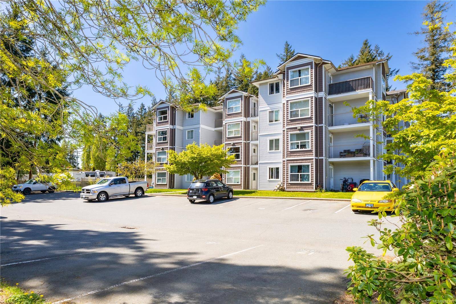 Campbell River, BC V9W 2S3,282 Birch St #307