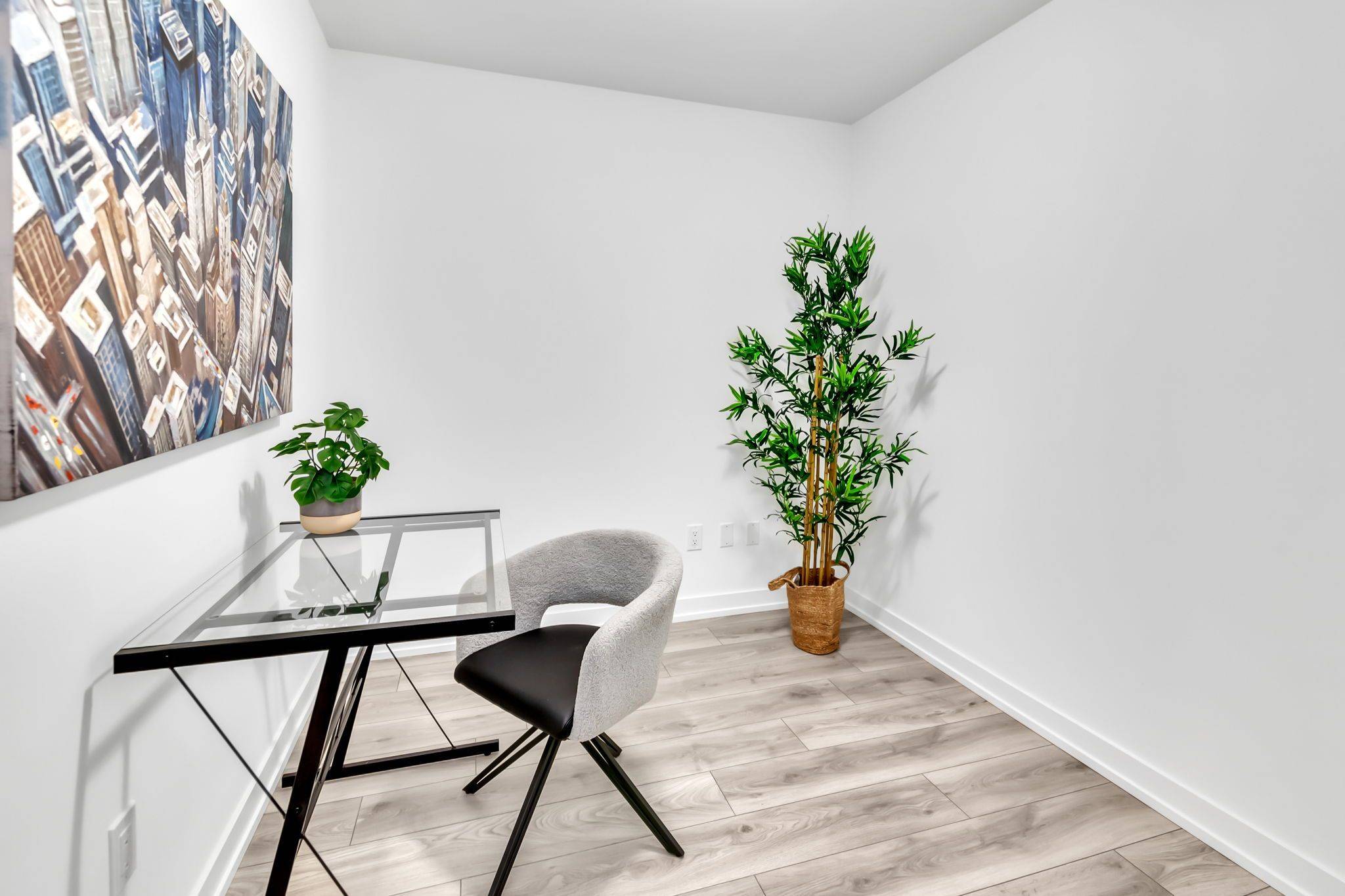 Pickering, ON L1W 1L8,1455 Celebration DR #210