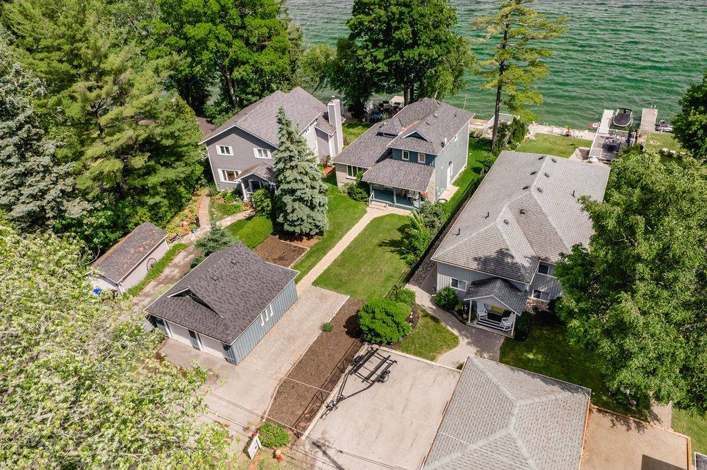 Innisfil, ON L9S 4E5,665 Lakelands AVE