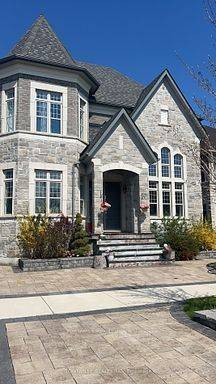 Brampton, ON L6P 4K5,13 John Carroll DR