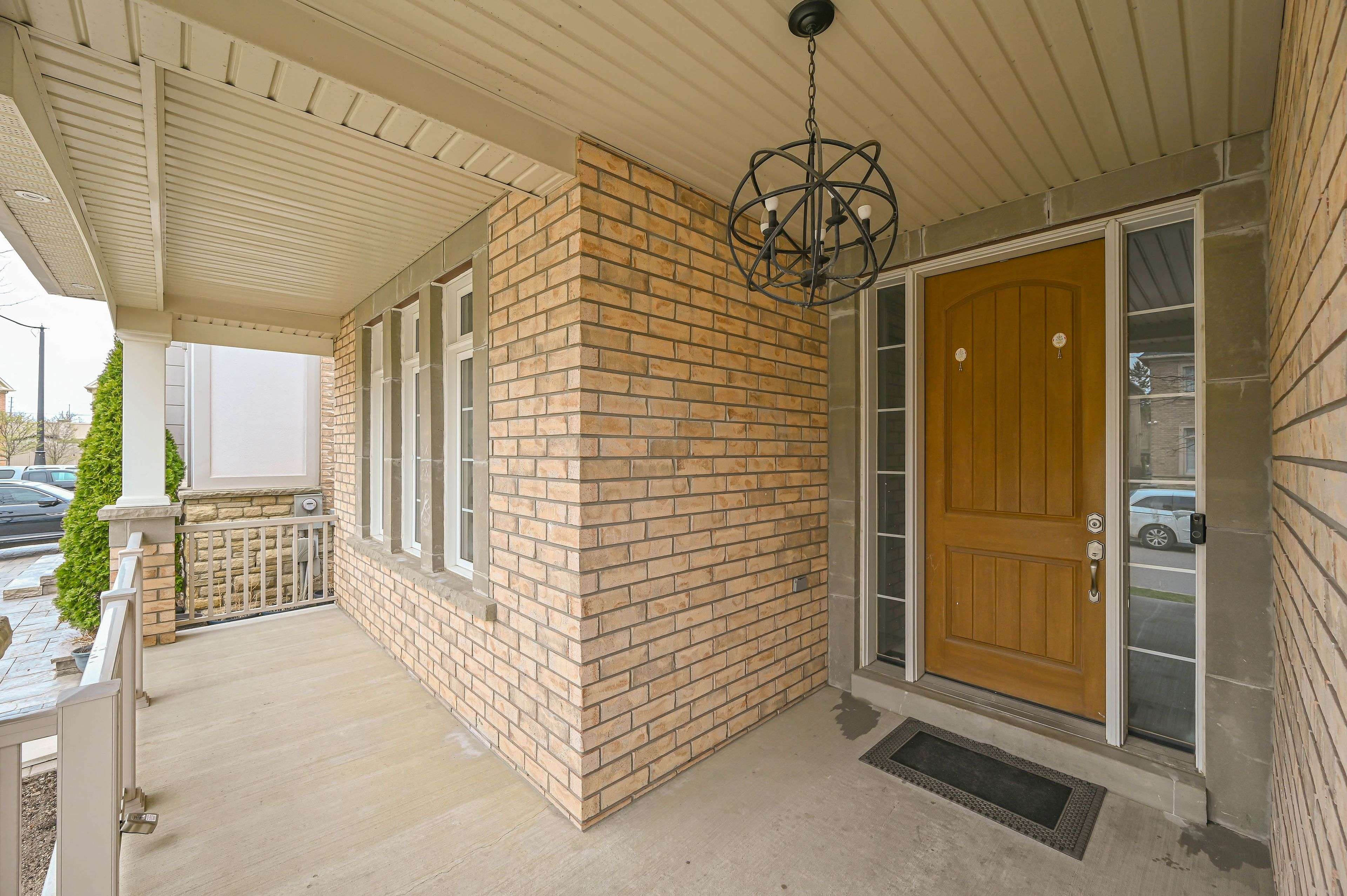 Brampton, ON L6T 0A4,7 Seacliff CRES