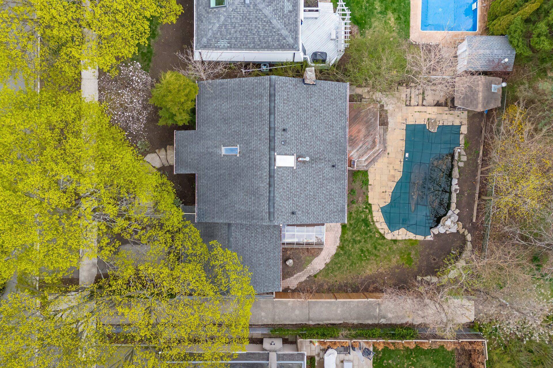 Oakville, ON L6J 5N4,204 Arichat RD