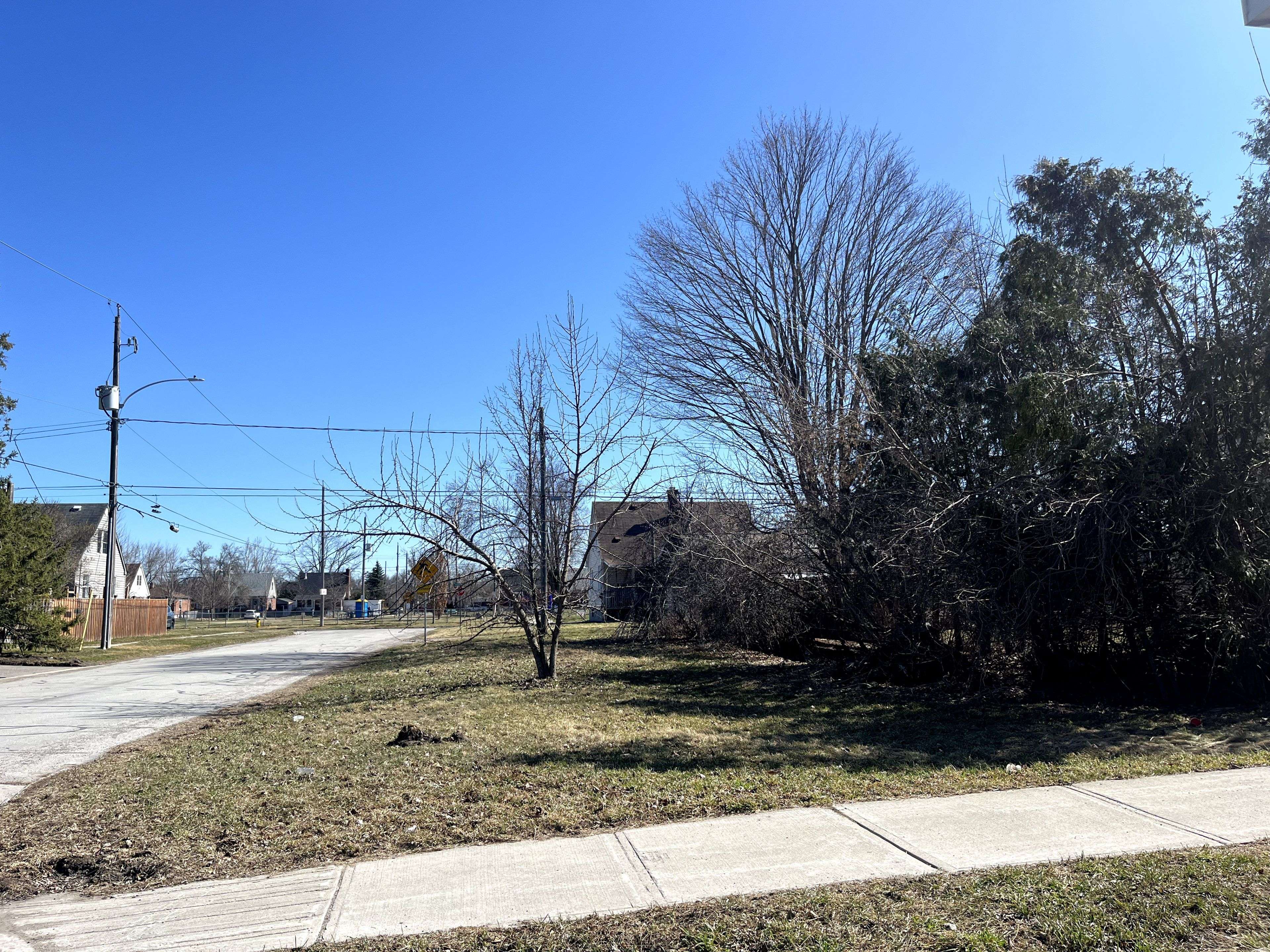 509 KING GEORGE ST, Peterborough South, ON K9J 1S3