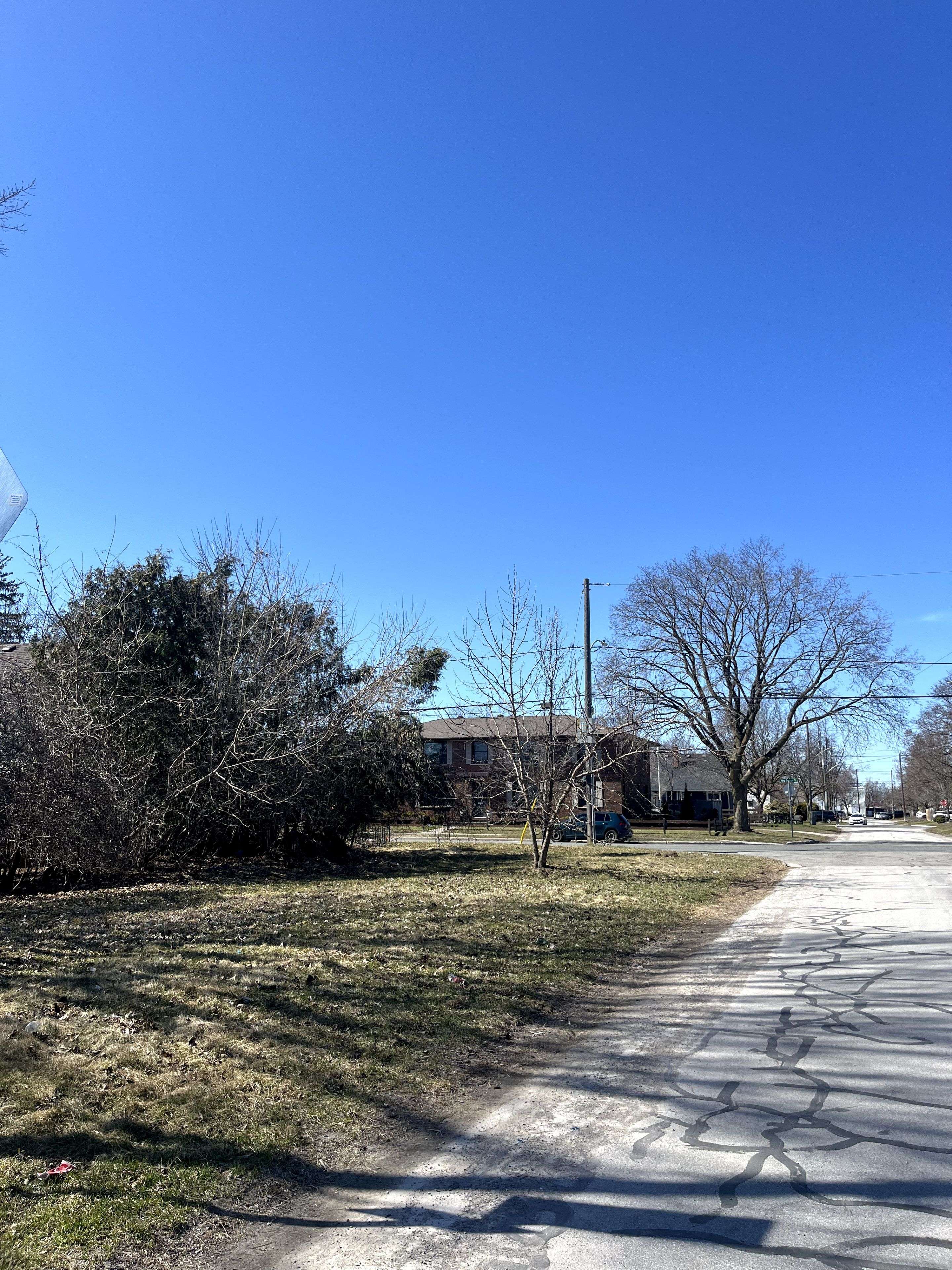 Peterborough South, ON K9J 1S3,509 KING GEORGE ST