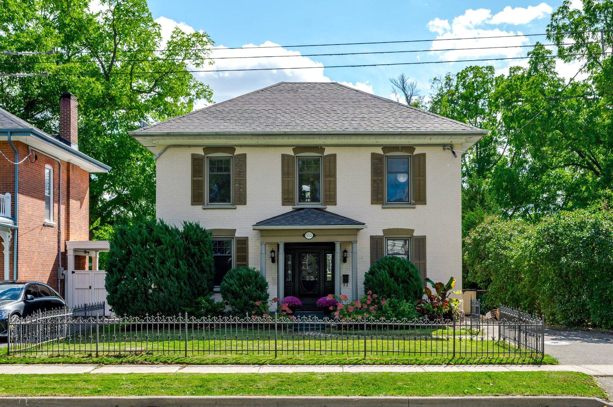 551 Weller ST, Peterborough, ON K9H 2N9