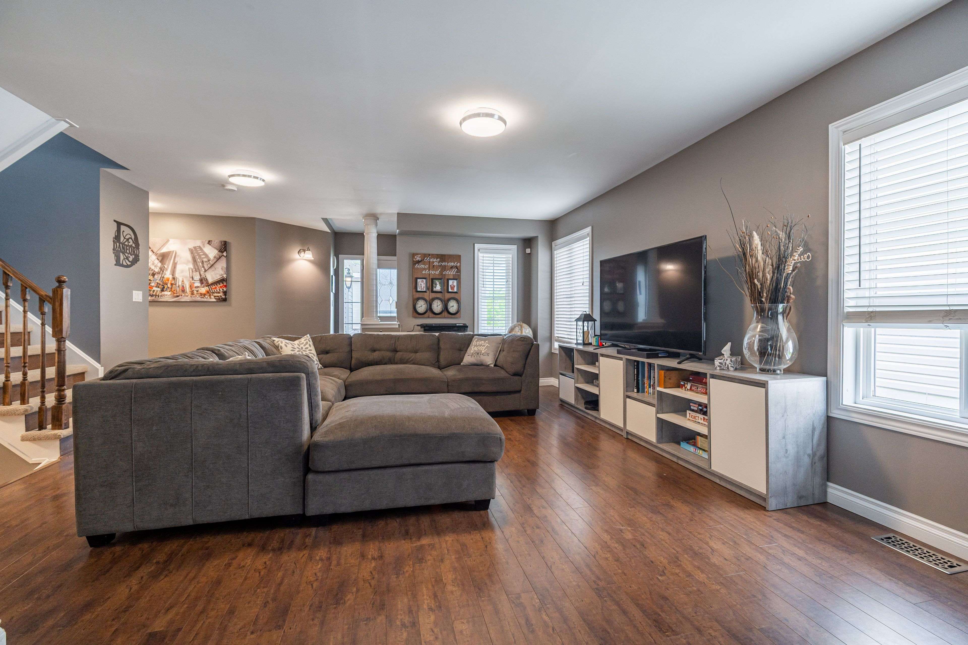 Peterborough West, ON K9K 0A9,696 Tully CRES