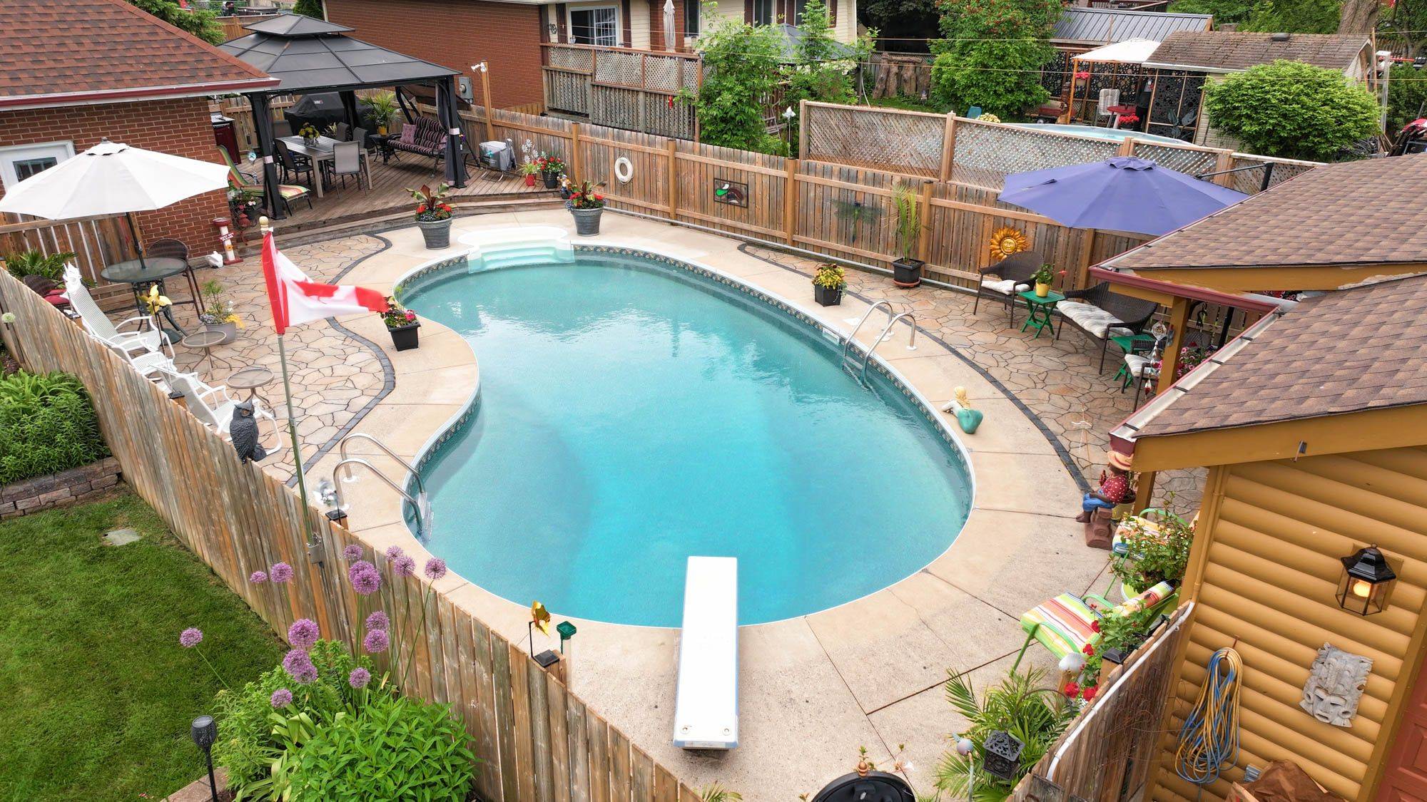 Woolwich, ON N3B 3B4,1 Kingfisher DR