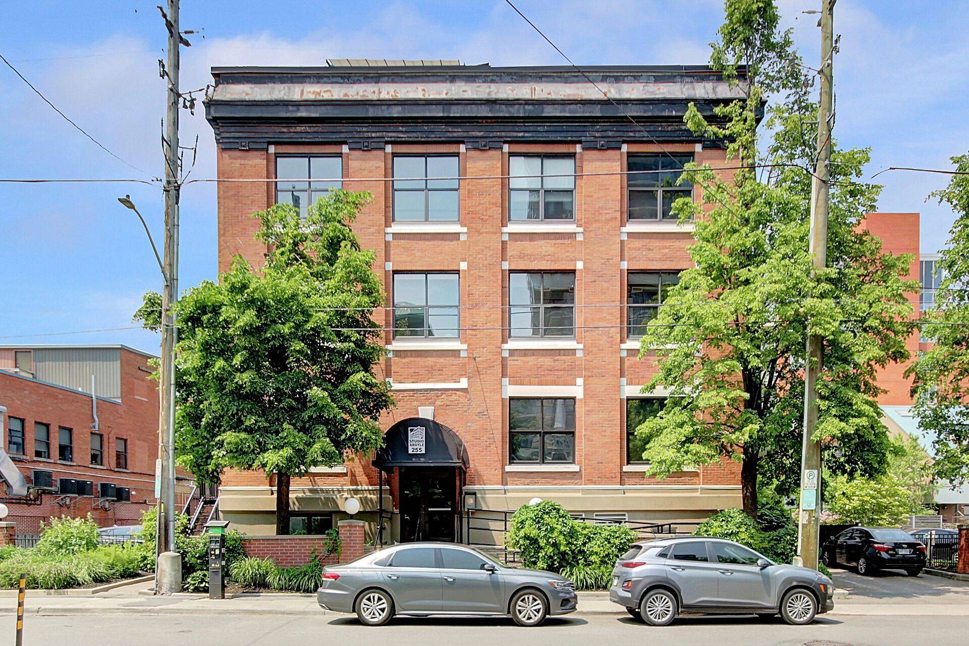 255 Argyle AVE #106, Ottawa Centre, ON K2P 2N7