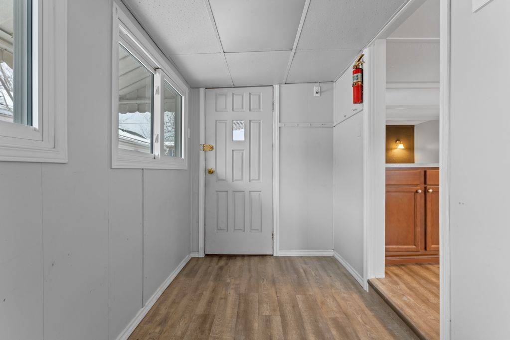 Lincoln, ON L3J 0W1,4581 Anna LN