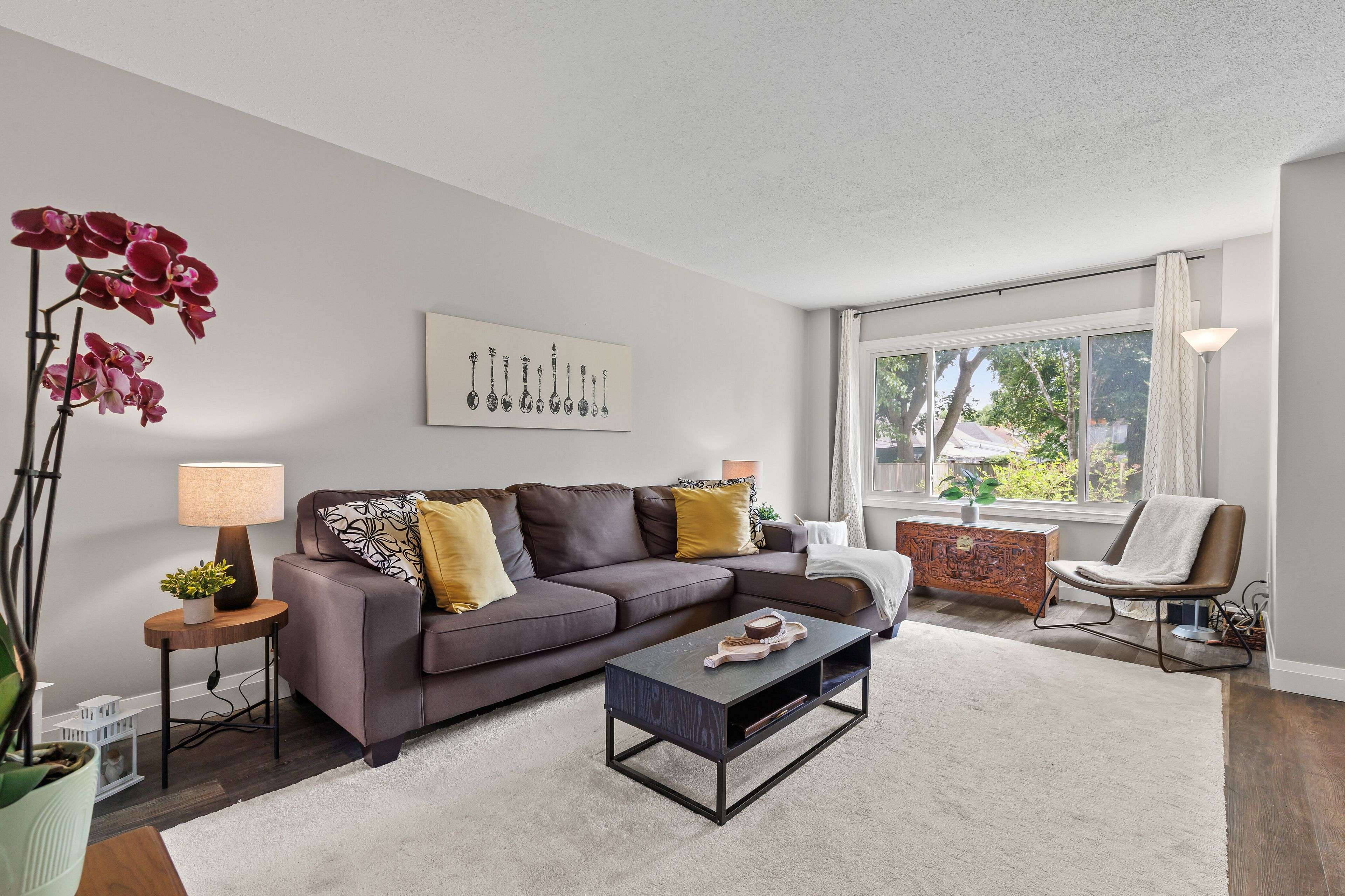 London East, ON N5Z 4M9,690 Little Grey ST #36