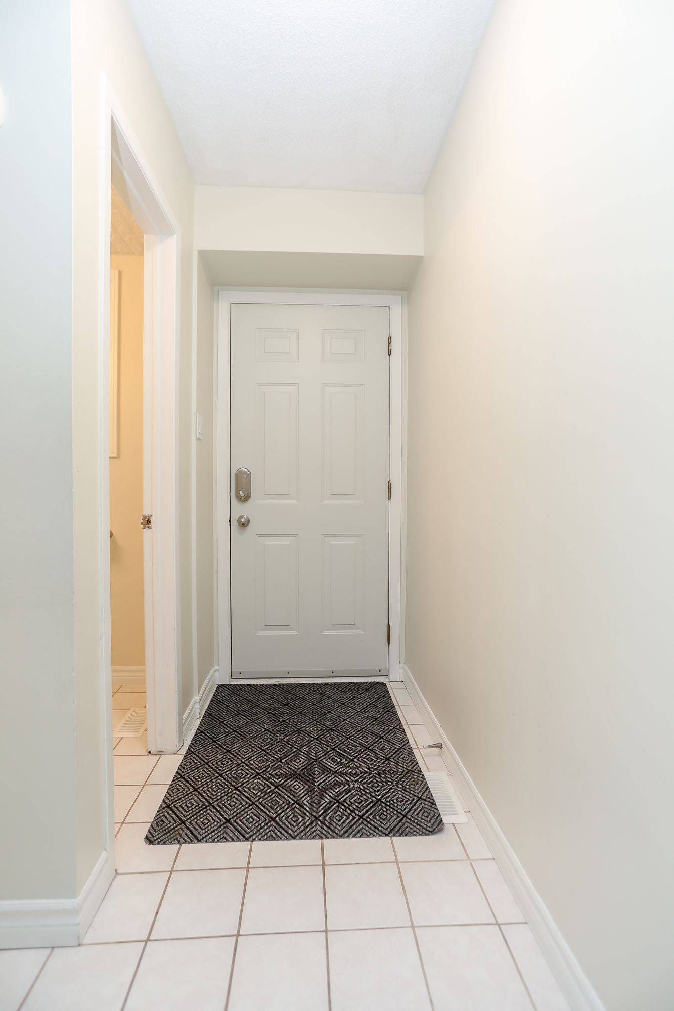 London North, ON N6G 4R7,1855 Aldersbrook RD #10