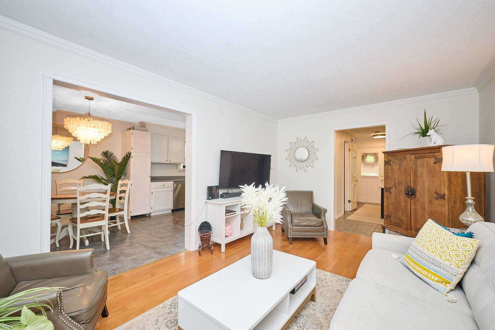 Niagara Falls, ON L2H 2H1,6585 Kuhn CRES
