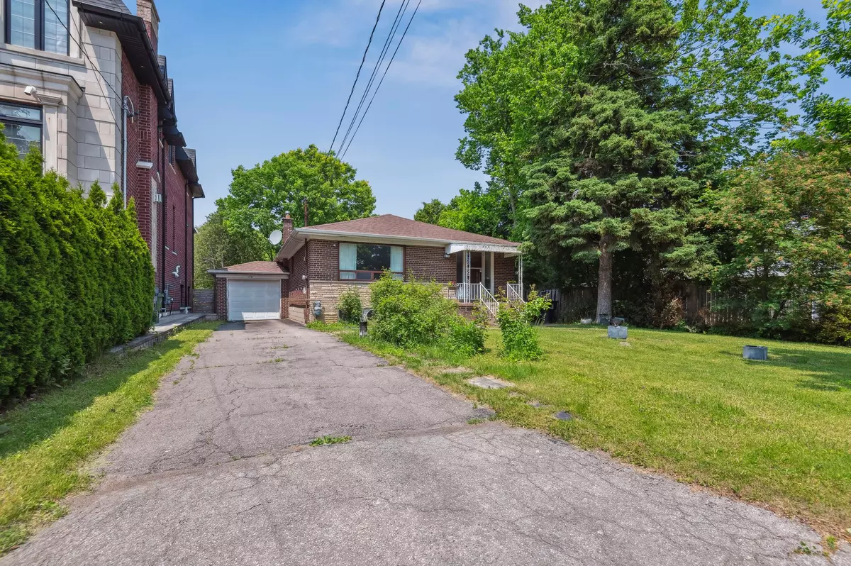 Toronto C14, ON M2M 2K3,178 Northwood DR
