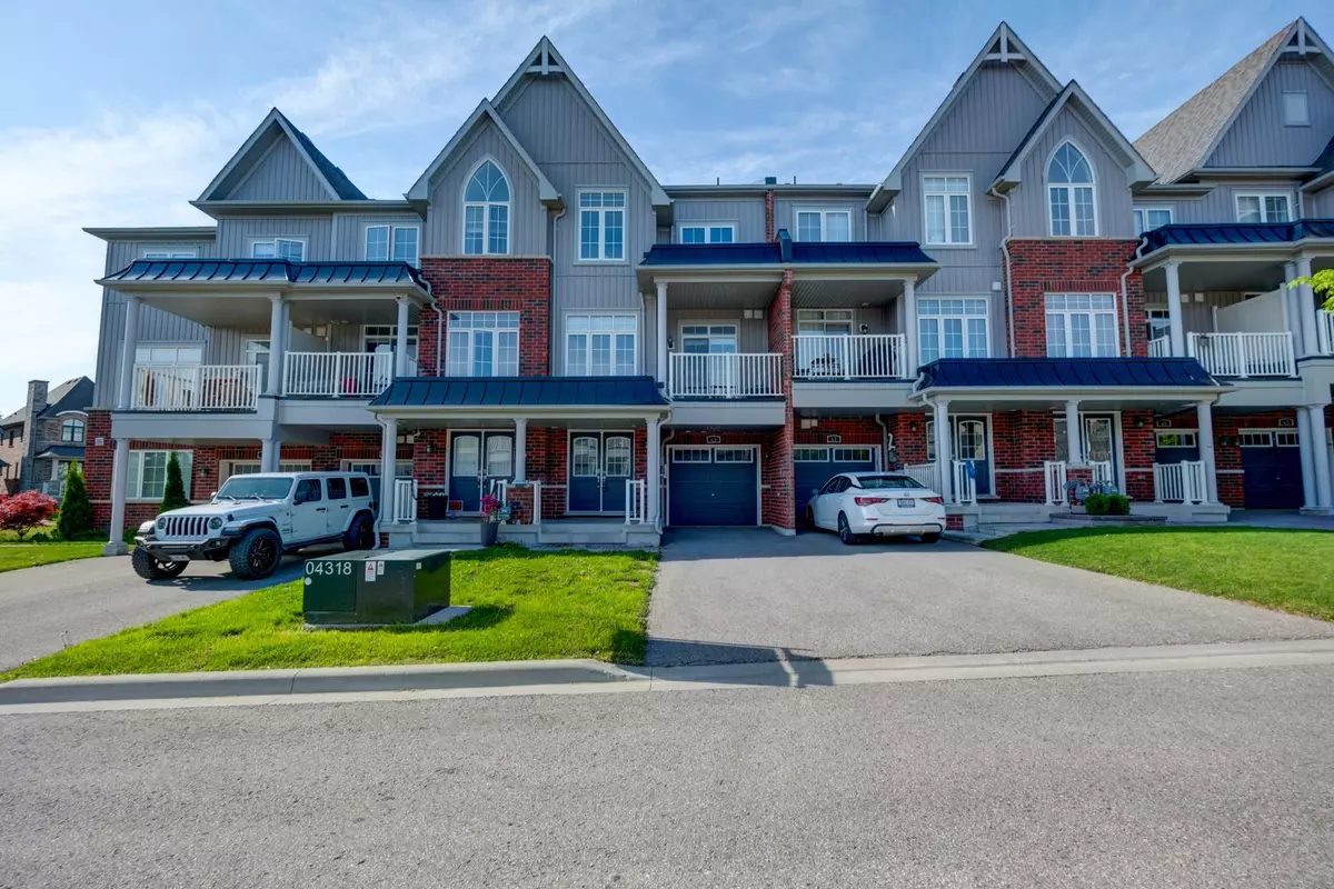 East Gwillimbury, ON L0G 1R0,49 Blackpool LN