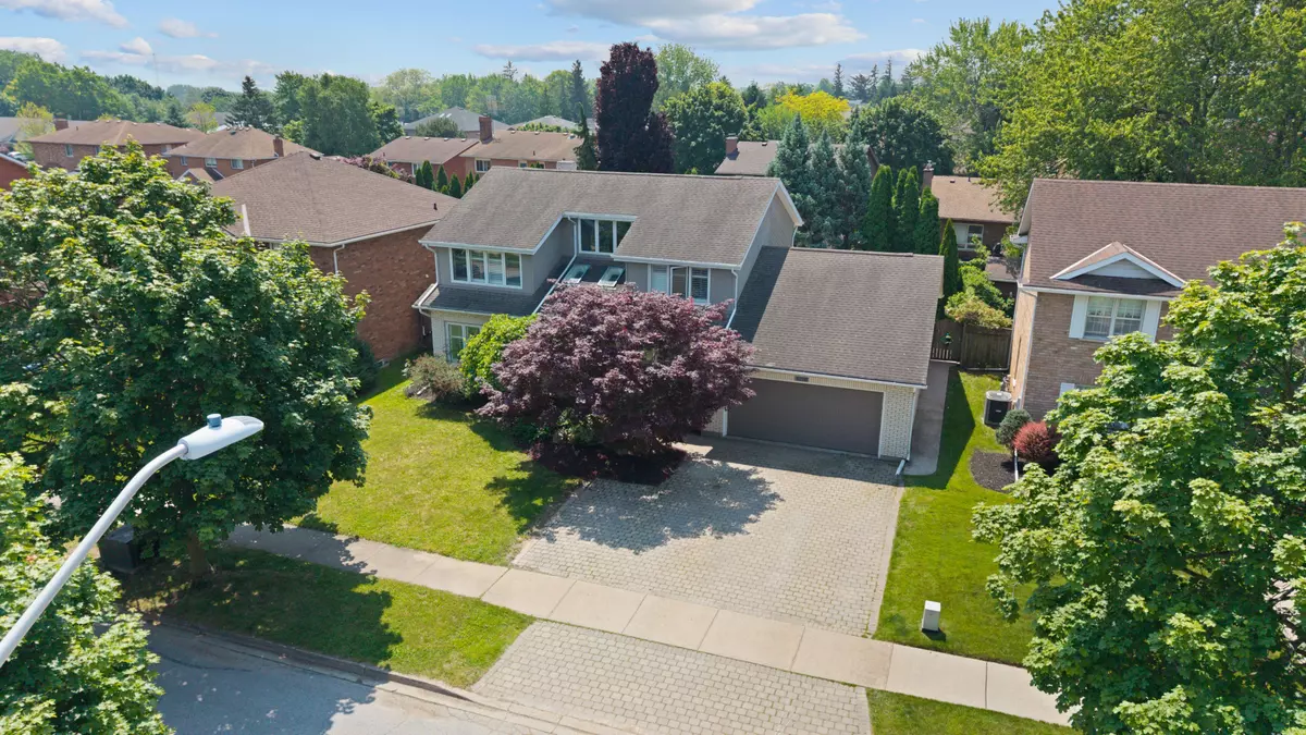 Niagara Falls, ON L2J 4H4,6276 Moretta DR