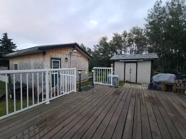 Berwyn, AB T0H 0E0,5533 and 5531 51 ST