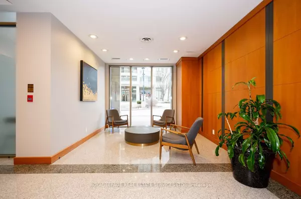 Toronto C14, ON M2N 6X8,256 Doris AVE #308