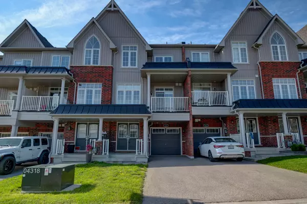 East Gwillimbury, ON L0G 1R0,49 Blackpool LN