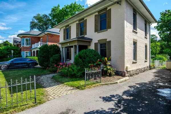 Peterborough, ON K9H 2N9,551 Weller ST