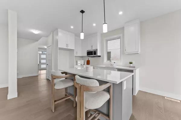 Lucan Biddulph, ON N0M 1V0,7966 FALLON DR #9