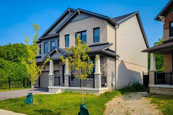 Hamilton, ON L8J 0M4,65 Cactus CRES