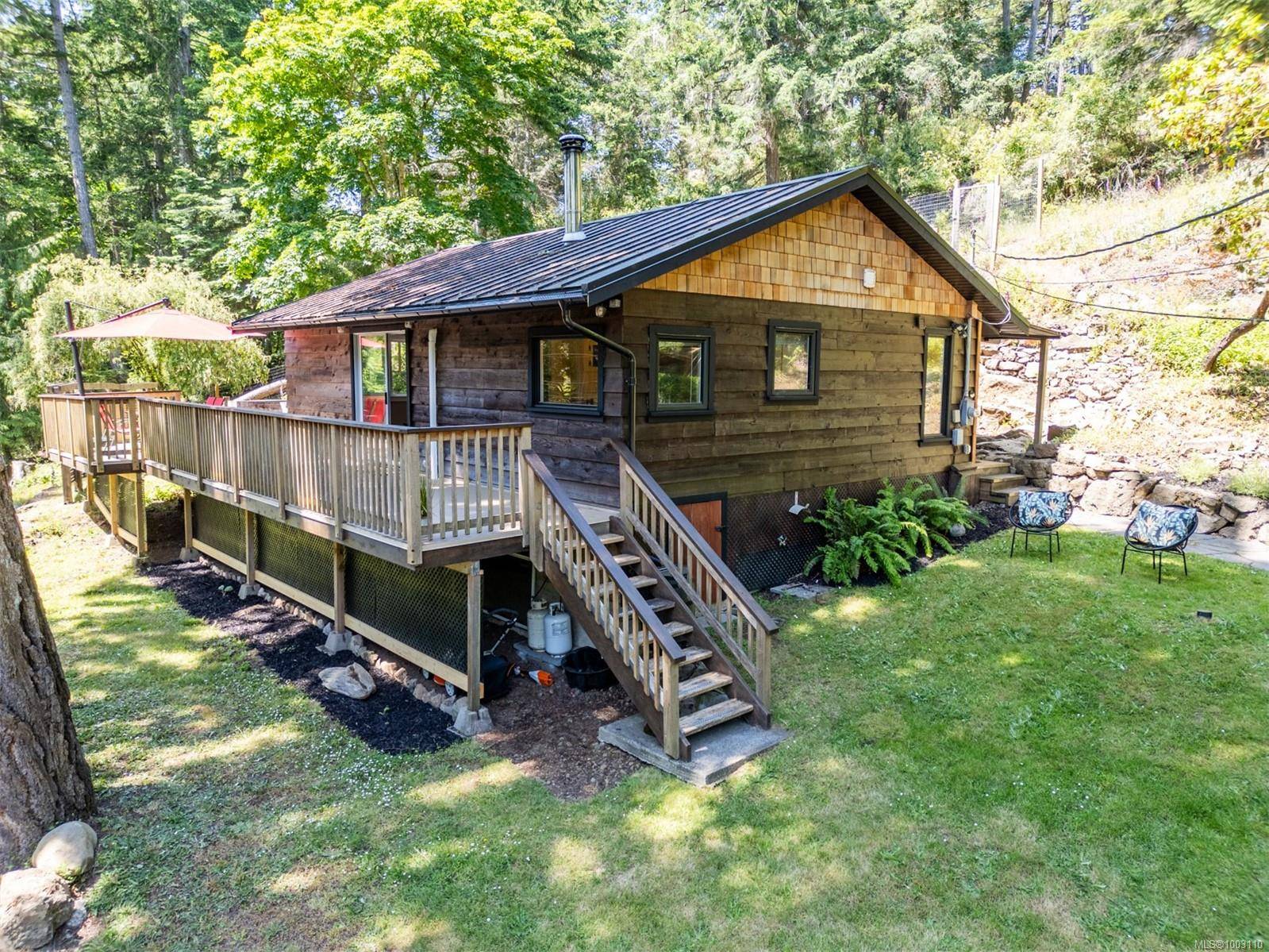 9907 Gowlland Point Rd, Pender Island, BC V0N 2M3
