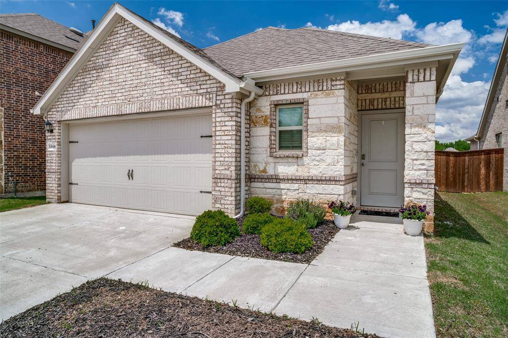 Denison, TX 75020,3916 Oak Creek Circle