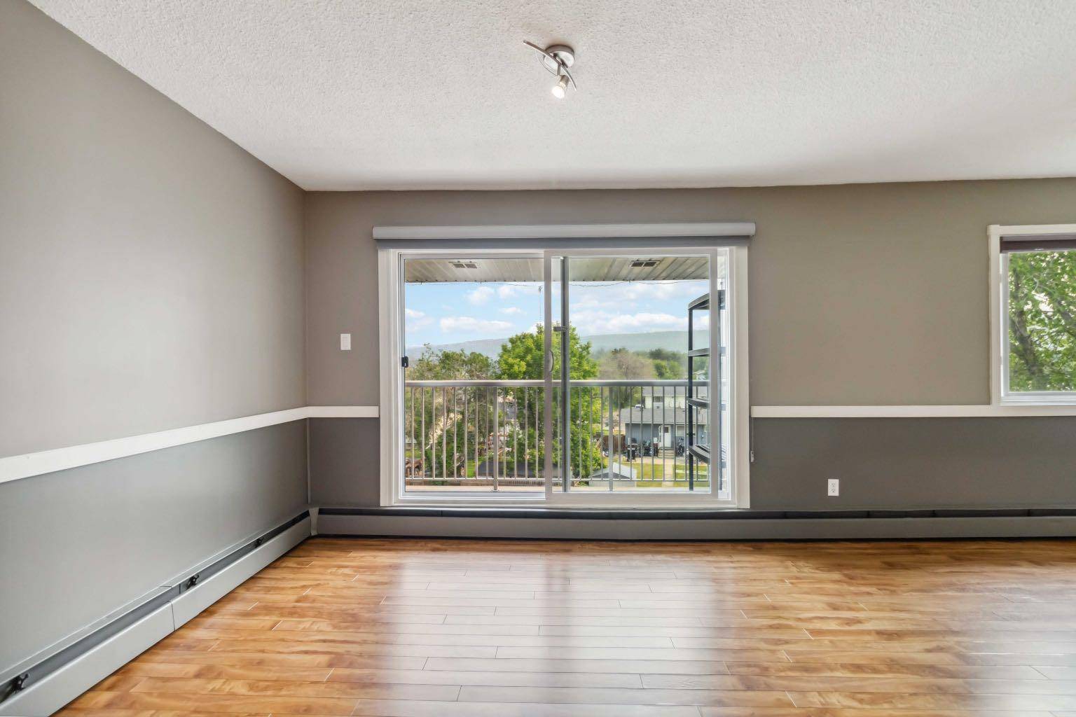 Fort Mcmurray, AB T9H 3Z9,7 Clearwater CRES #307